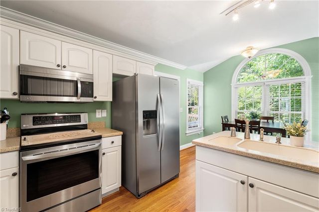 913 Woodview Ridge Trail, Lewisville, NC 27023