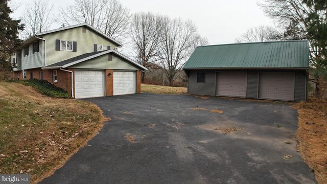 3288 SLIFER VALLEY RD, Riegelsville, PA 18077