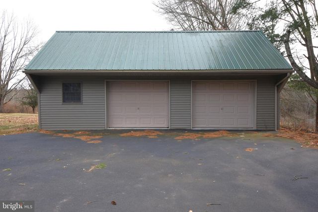 3288 SLIFER VALLEY RD, Riegelsville, PA 18077