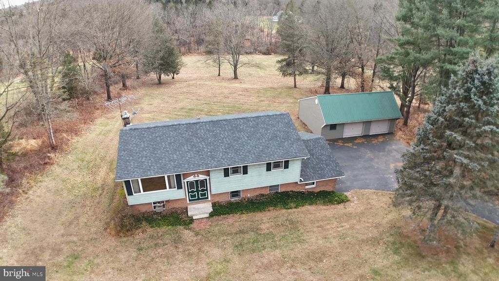 3288 SLIFER VALLEY RD, Riegelsville, PA 18077