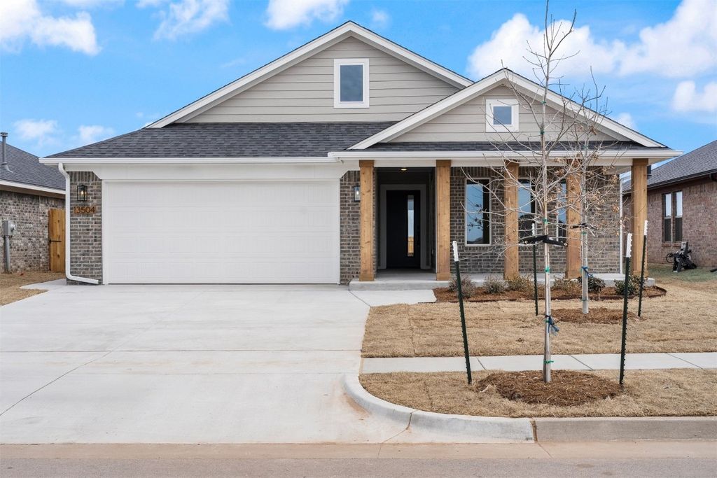 Image 1 of property listing at 13504 Grass Plain Avenue, Piedmont, OK 73078