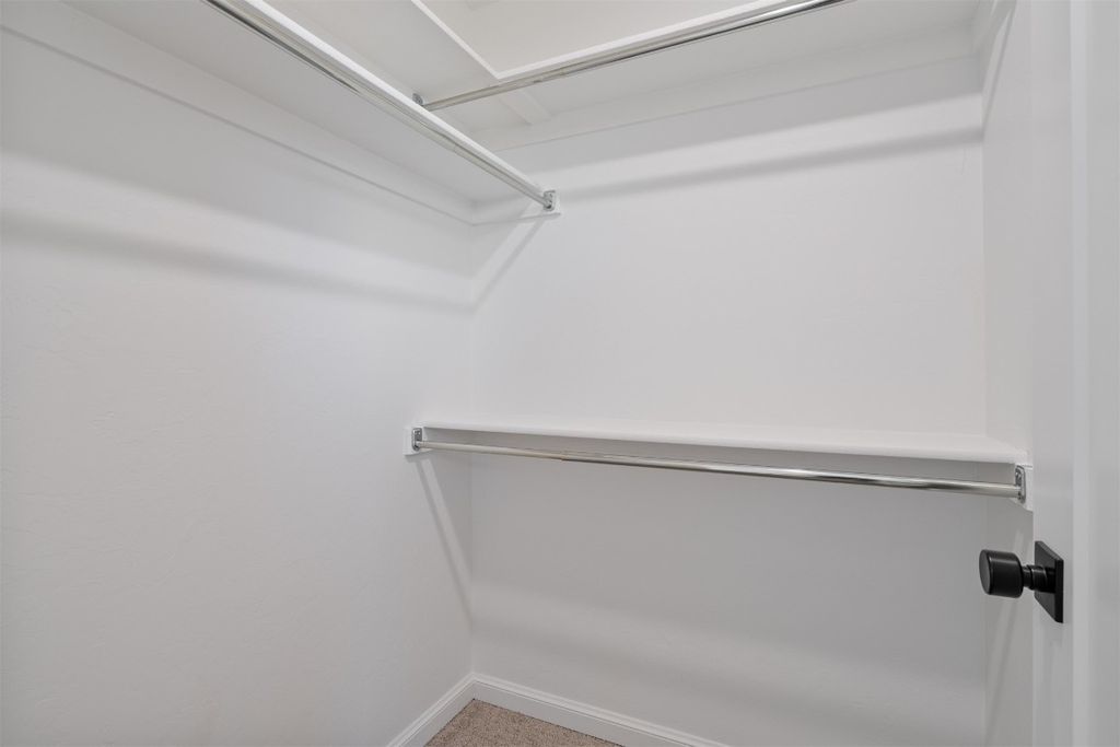Image 31 of property listing at 13504 Grass Plain Avenue, Piedmont, OK 73078