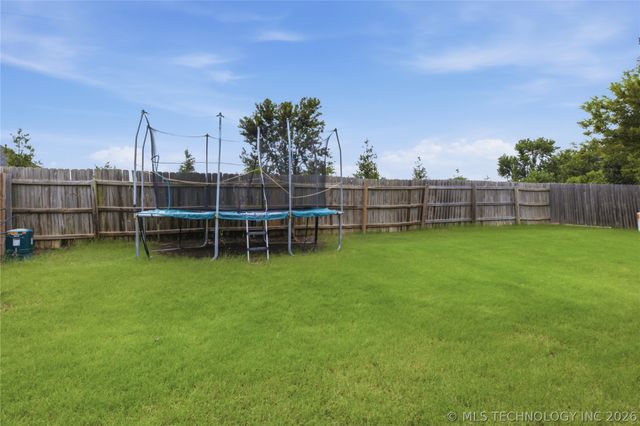 232 DP Newman Circle, Kiefer, OK 74041