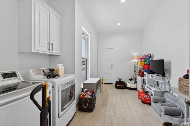 9963 Oak Colony Blvd, Baton Rouge, LA 70817