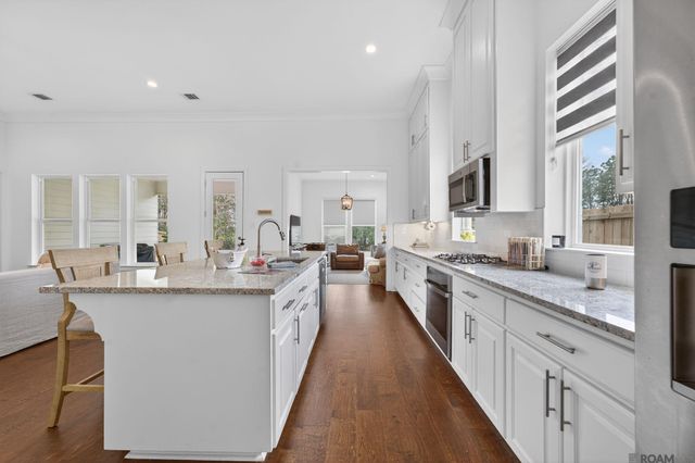 9963 Oak Colony Blvd, Baton Rouge, LA 70817