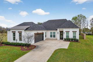 9963 Oak Colony Blvd, Baton Rouge, LA 70817