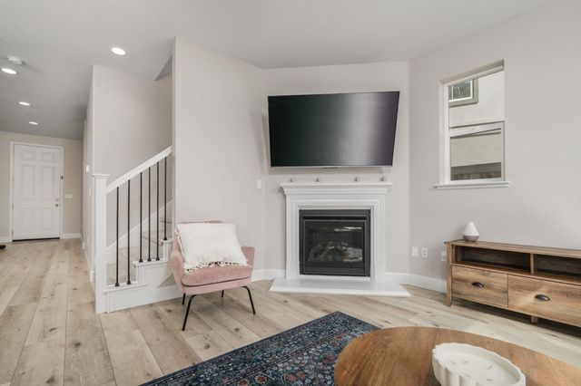 1705 Stetson Cir, West Sacramento, CA 95691