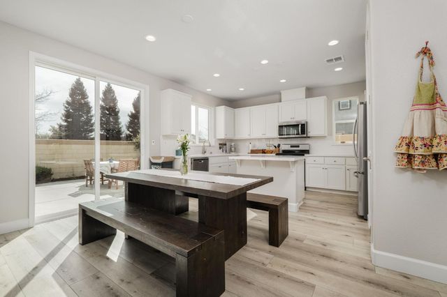 1705 Stetson Cir, West Sacramento, CA 95691