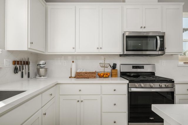 1705 Stetson Cir, West Sacramento, CA 95691