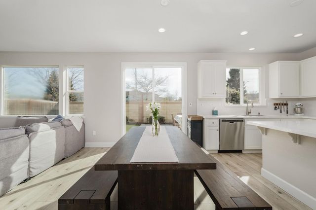 1705 Stetson Cir, West Sacramento, CA 95691