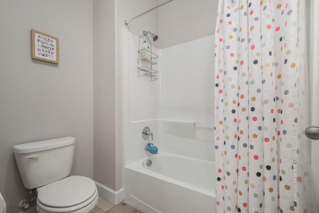 1705 Stetson Cir, West Sacramento, CA 95691