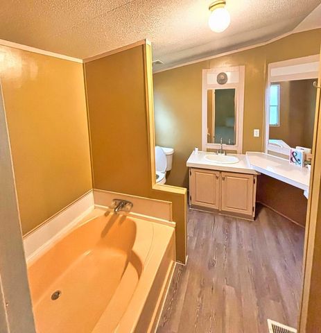 210 Floyd St Street, Boling, TX 77420