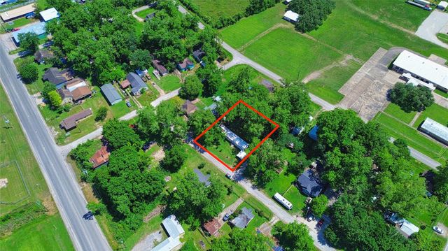 210 Floyd St Street, Boling, TX 77420