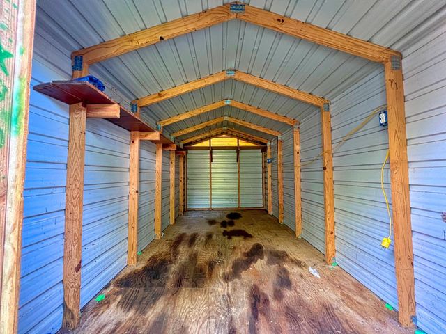 210 Floyd St Street, Boling, TX 77420