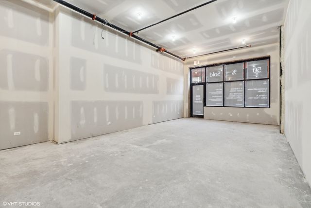 2913 W Belmont Avenue 1W, Chicago, IL 60618