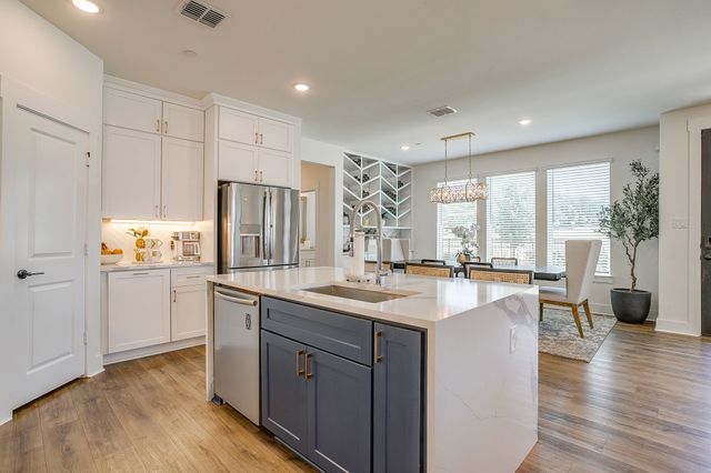 6300 Rover Lane, North Richland Hills, TX 76182