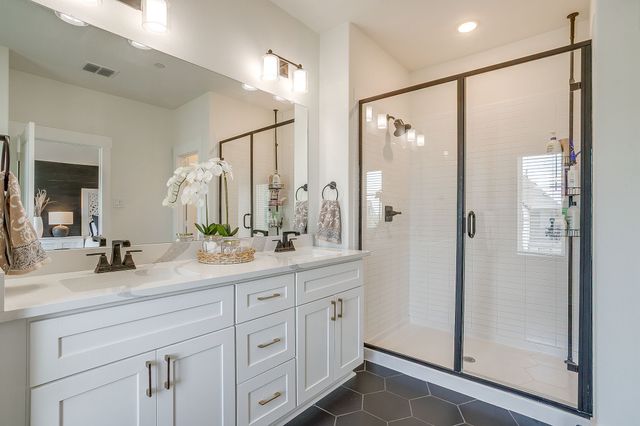 6300 Rover Lane, North Richland Hills, TX 76182