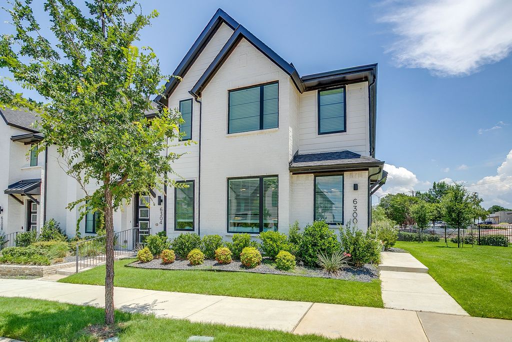 6300 Rover Lane, North Richland Hills, TX 76182