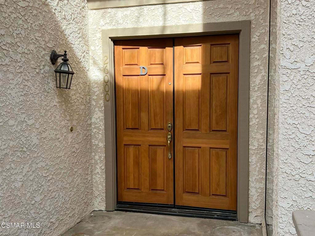 Image 1 of property listing at 26000 Alizia Canyon Drive D, Calabasas, CA 91302