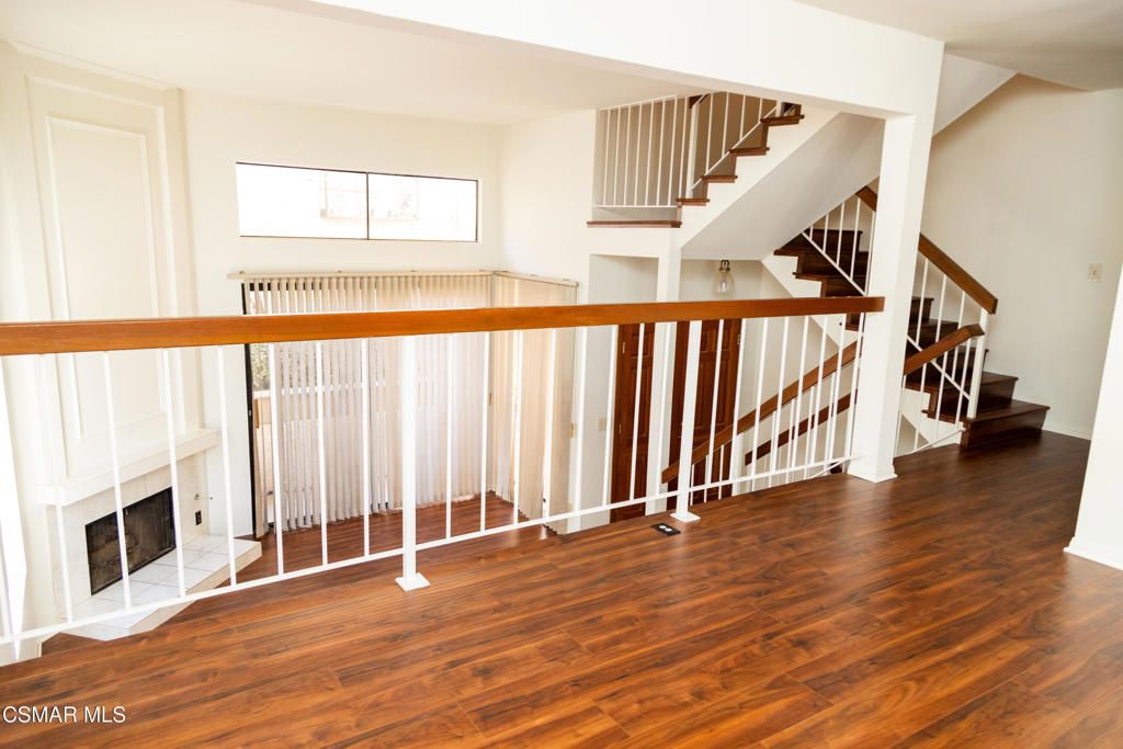 Image 10 of property listing at 26000 Alizia Canyon Drive D, Calabasas, CA 91302