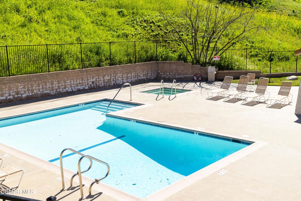 Image 27 of property listing at 26000 Alizia Canyon Drive D, Calabasas, CA 91302