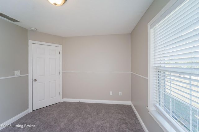 10116 Greenfield Woods Cir, Louisville, KY 40258