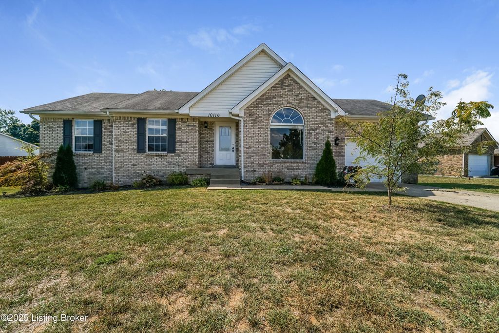 10116 Greenfield Woods Cir, Louisville, KY 40258