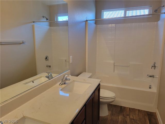 8852 Lake Myers Court, Las Vegas, NV 89139