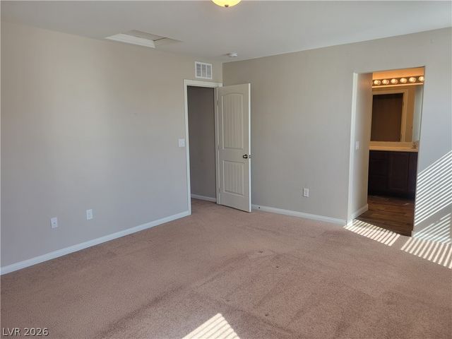 8852 Lake Myers Court, Las Vegas, NV 89139