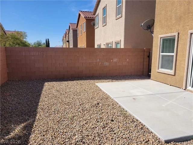 8852 Lake Myers Court, Las Vegas, NV 89139