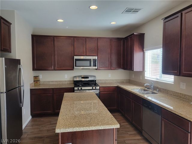 8852 Lake Myers Court, Las Vegas, NV 89139