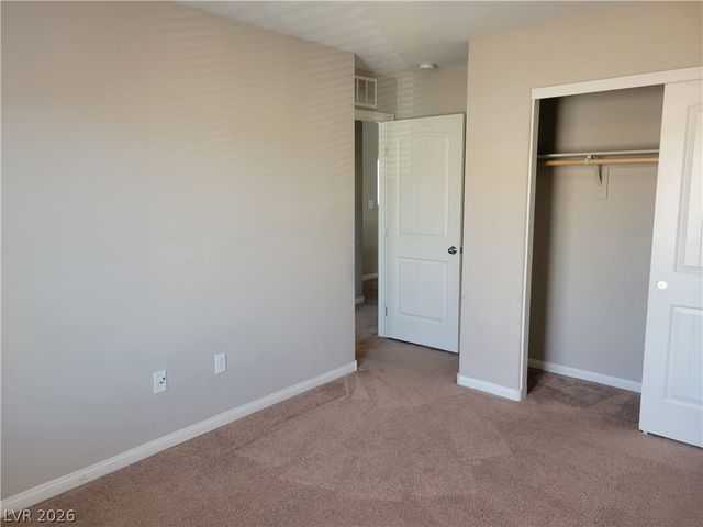 8852 Lake Myers Court, Las Vegas, NV 89139