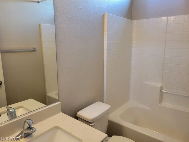 8852 Lake Myers Court, Las Vegas, NV 89139