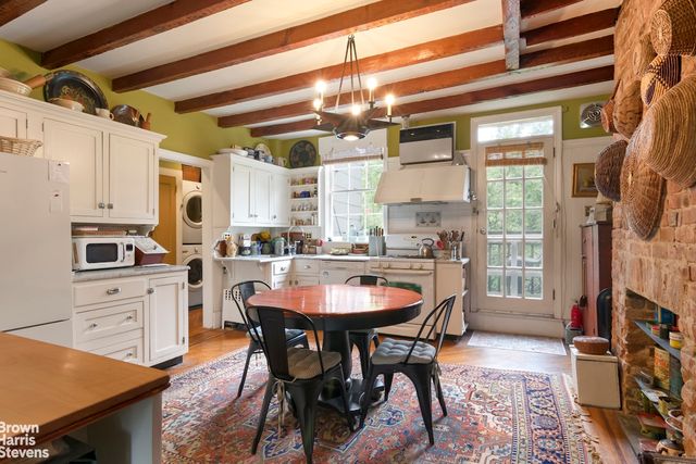 134 HENRY Street, New York City, NY 11201