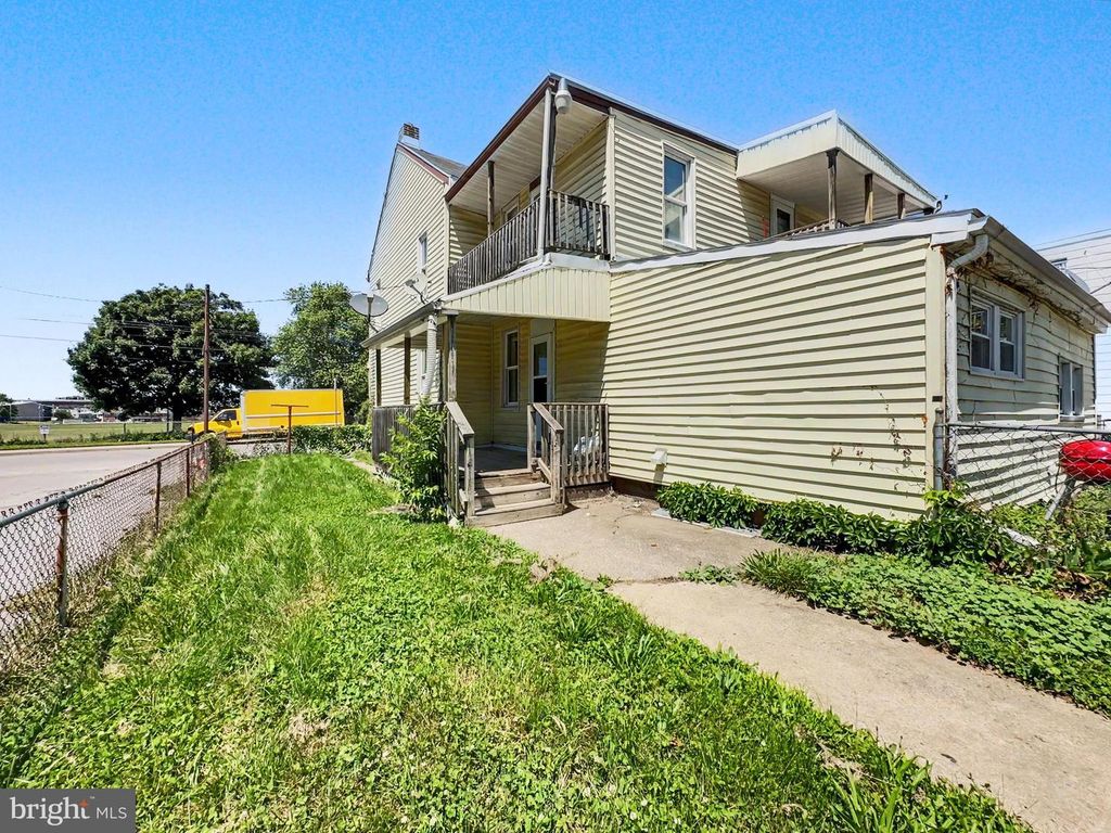 Image 18 of property listing at 522-526 BOUNDARY AVE E, York, PA 17403