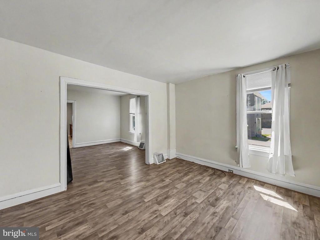 Image 22 of property listing at 522-526 BOUNDARY AVE E, York, PA 17403