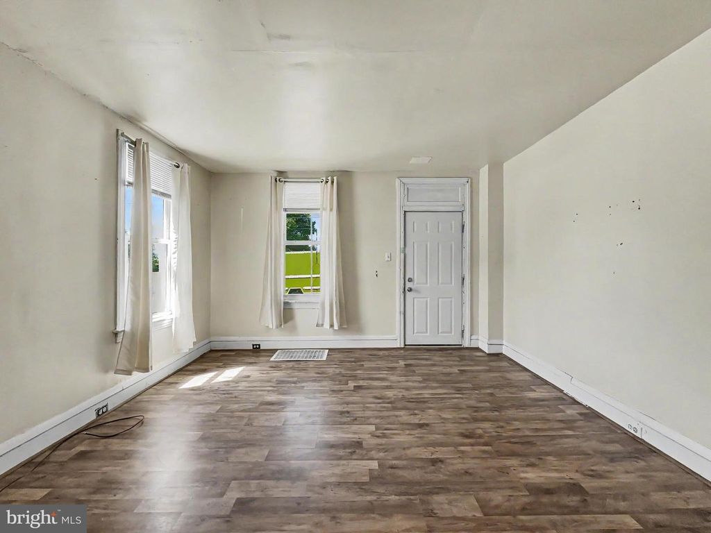 Image 23 of property listing at 522-526 BOUNDARY AVE E, York, PA 17403