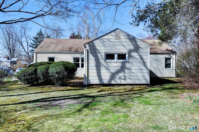 41 Sanford Road, Manchester, CT 06042