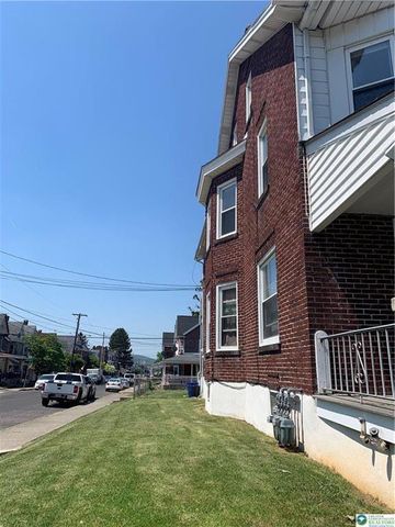 102 North 4th Street 2nd floor, Emmaus Boro, PA 18049