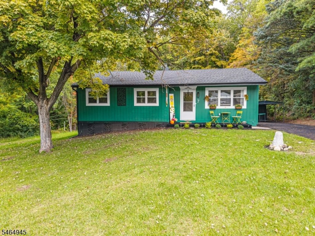7 Fox Hill Dr, Franklin Boro, NJ 07416 — photo 2