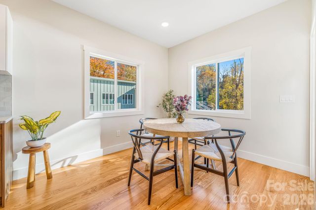 67 Crestfield Avenue, Asheville, NC 28804