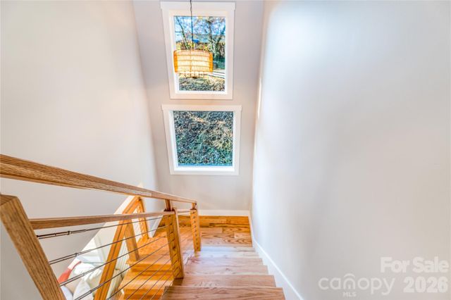 67 Crestfield Avenue, Asheville, NC 28804