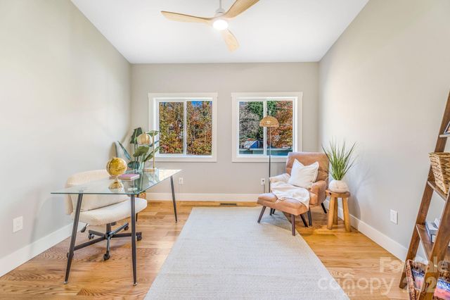 67 Crestfield Avenue, Asheville, NC 28804