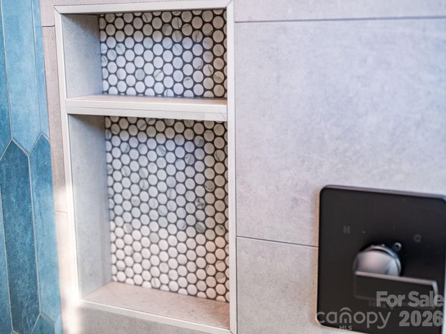 67 Crestfield Avenue, Asheville, NC 28804