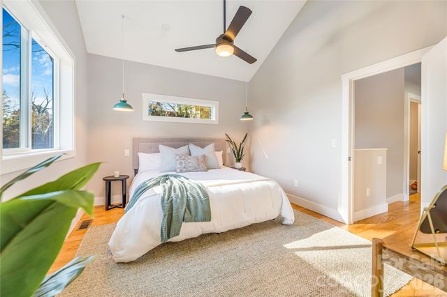 67 Crestfield Avenue, Asheville, NC 28804