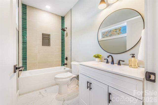 67 Crestfield Avenue, Asheville, NC 28804