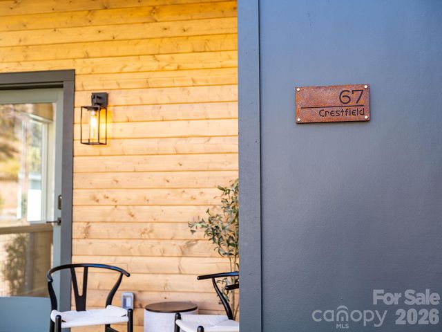 67 Crestfield Avenue, Asheville, NC 28804