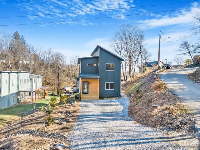 67 Crestfield Avenue, Asheville, NC 28804