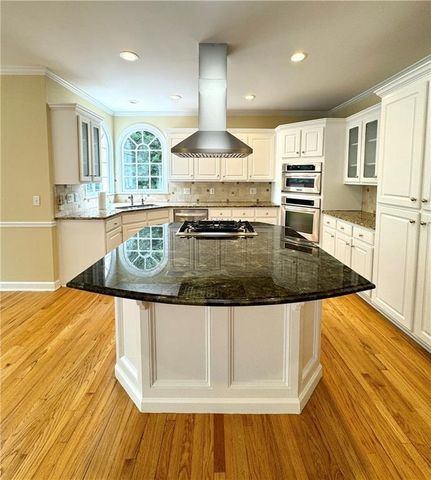 1070 Admiral Crossing, Alpharetta, GA 30005