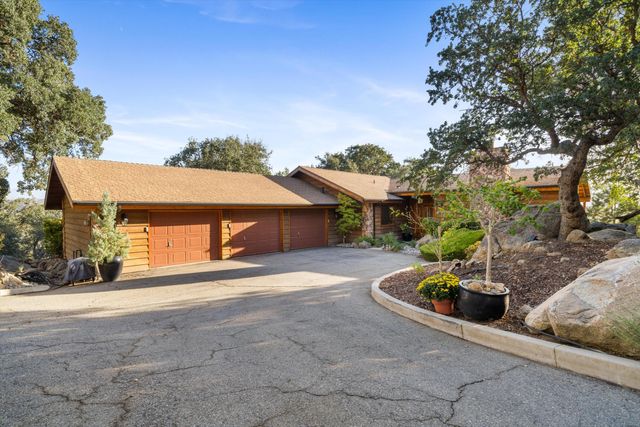 24100 Sorrel Court, Tehachapi, CA 93561